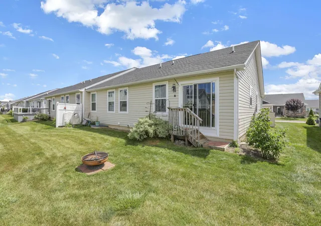 Homes for sale in Marysville, OH | 2249 Mcclouds Sq, Marysville, OH 43040 | MLS# 226022310