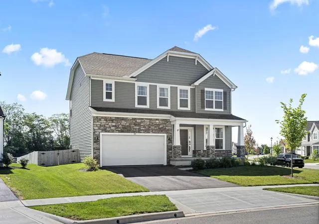 Homes for sale in Commercial Point, OH | 38 Chambers Bay Rd, Commercial Point, OH 43116 | MLS# 226022344