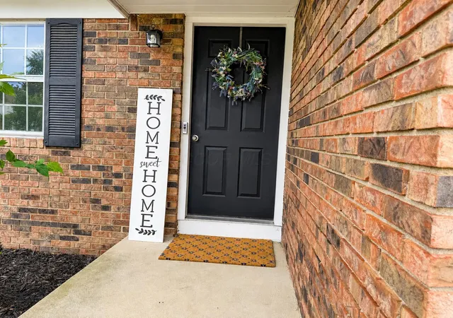 3rd image of 6278 Upperridge Dr, Canal Winchester, OH 43110 | MLS# 226031404