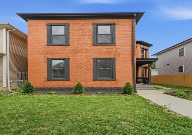 Photo 3 of Single family home for sale at 172 N 21st Street, Columbus, OH 43203 | MLS# 226022370 | Listing updated on 2026-09-14