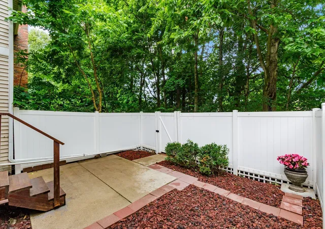 Homes for sale in Dublin, OH | 5841 Elmbridge Ln #27-4, Dublin, OH 43016 | MLS# 226022441
