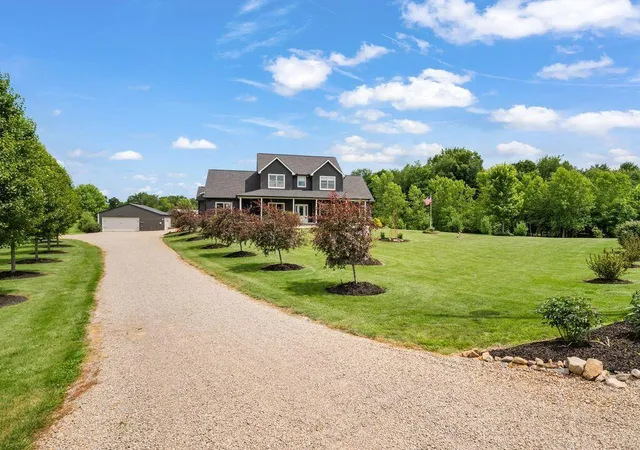 Homes for sale in Glenford, OH | 14860 George Ice Rd, Glenford, OH 43739 | MLS# 226022382
