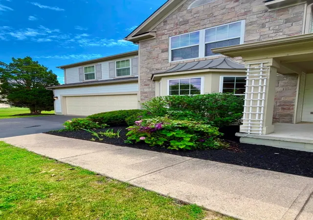 Homes for sale in Dublin, OH | 7321 Clover Park Wy, Dublin, OH 43016 | MLS# 226022691