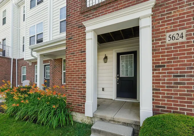 Homes for sale in Westerville, OH | 5624 Pittsford Dr, Westerville, OH 43081