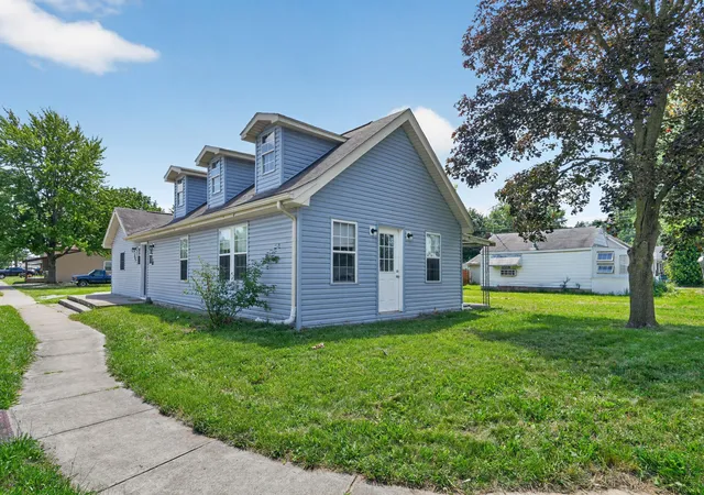 1st image of 355 Woodlawn Ave, Columbus, OH 43228 | MLS# 226025467