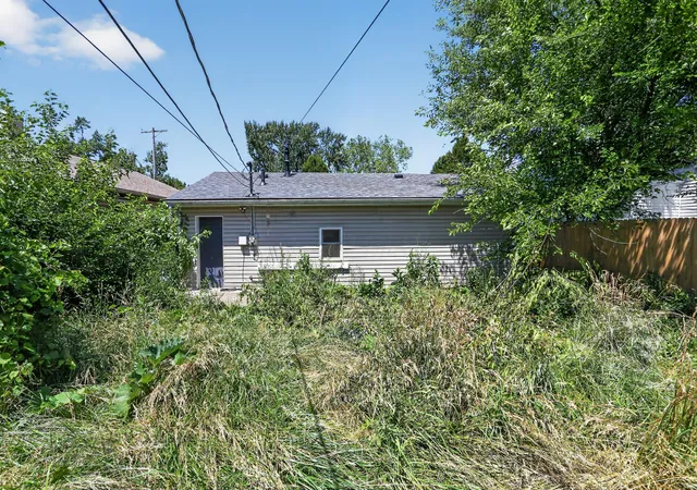 Homes for sale in Columbus, OH | 2510 Hiawatha St, Columbus, OH 43211 | MLS# 226023241