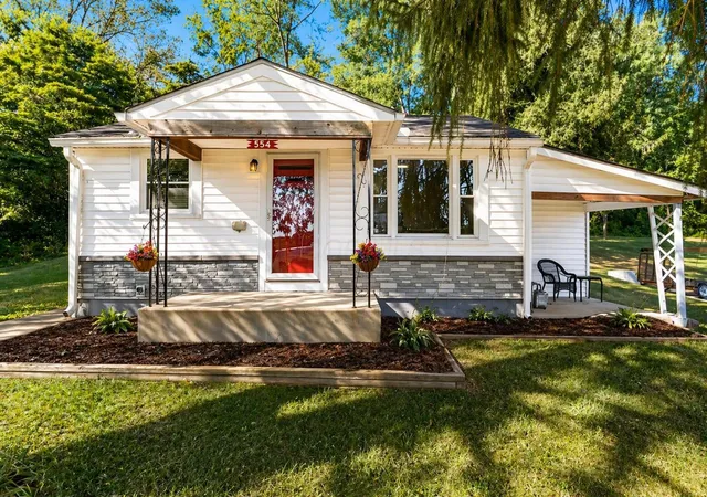 Homes for sale in Newark, OH | 554 Garfield Ave, Newark, OH 43055 | MLS# 226022423