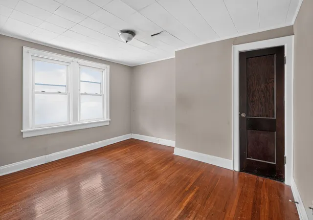 Photo 3 of Sale Pending at 312 N Warren Ave, Columbus, OH 43204 | MLS# 226023509 | Listing updated on 2026-10-09