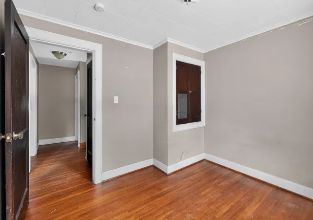 Photo 3 of Single family home for sale at 312 N Warren Ave, Columbus, OH 43204 | MLS# 226023509 | Listing updated on 2026-10-01
