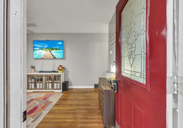 Photo 3 of Single family home for sale at 1020 Georgia Rd, Circleville, OH 43113 | MLS# 226022471 | Listing updated on 2026-09-25