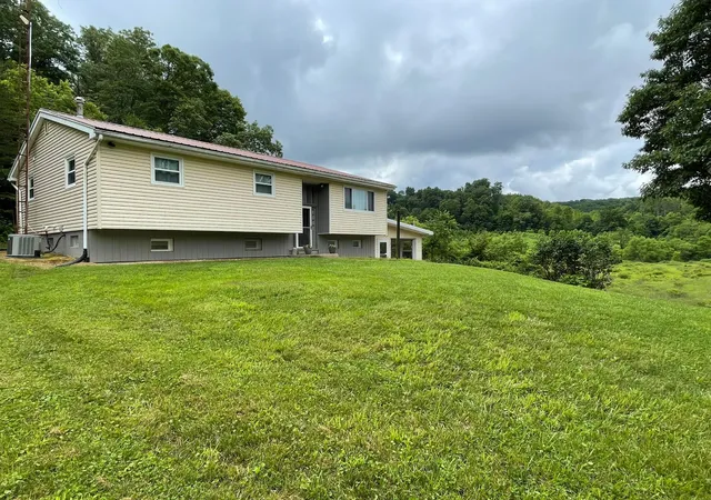 Homes for sale in New Marshfield, OH | 960 Rockcamp Rd, New Marshfield, OH 45766 | MLS# 226023193
