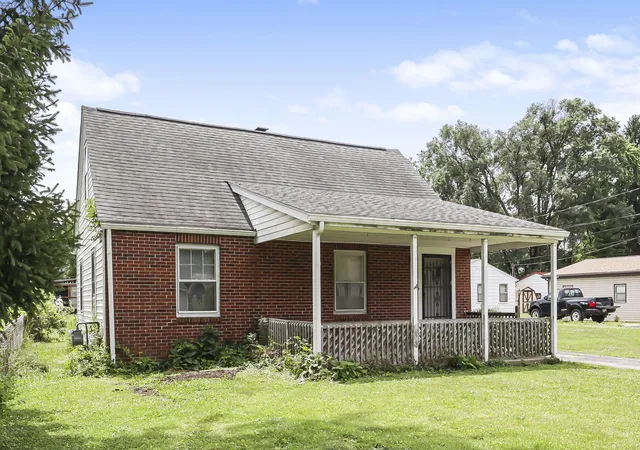 Photo 3 of Single family home for sale at 1397 Little Ave, Columbus, OH 43223 | MLS# 226022564 | Listing updated on 2026-09-15