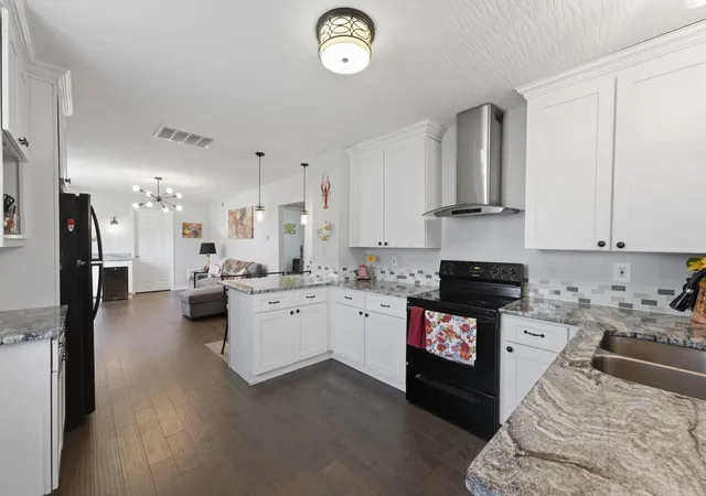 image of 13580 Hollywood Blvd Ne, Millersport, OH 43046 | MLS# 226022524