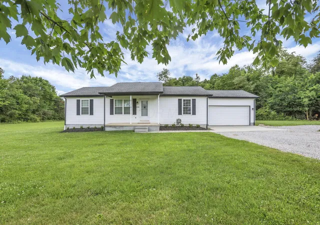 Homes for sale in Logan, OH | 18750 Griffith Rd, Logan, OH 43138 | MLS# 226022727