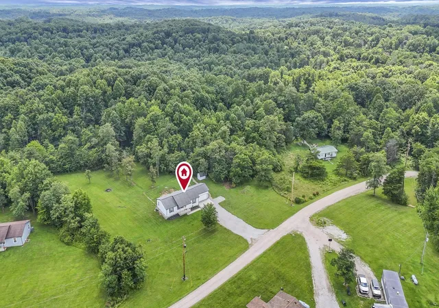 Homes for sale in Logan, OH | 18750 Griffith Rd, Logan, OH 43138 | MLS# 226022727