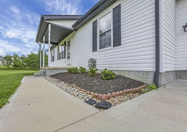 Homes for sale in Logan, OH | 18750 Griffith Rd, Logan, OH 43138 | MLS# 226022727