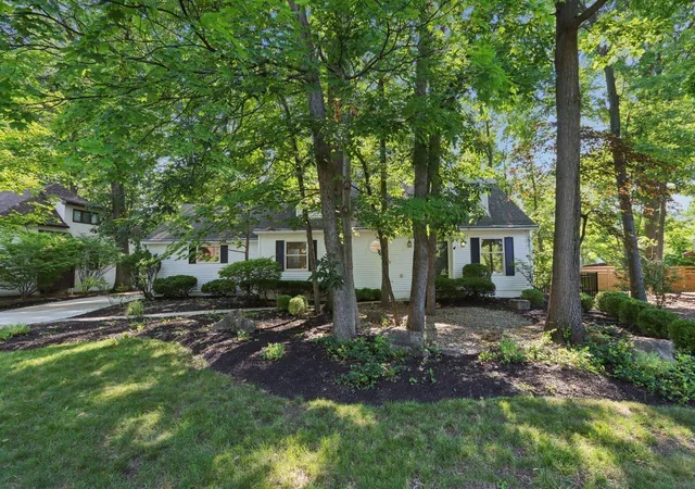 2nd image of 730 Mohican Wy, Westerville, OH 43081 | MLS# 226022529