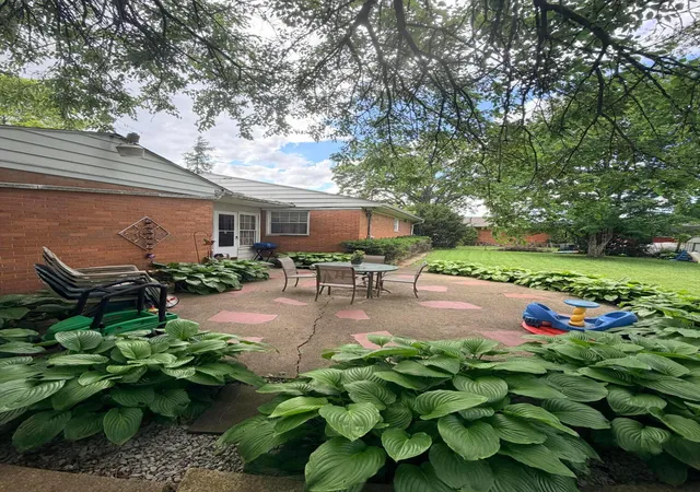 4th image of 100 Inwood Rd, West Jefferson, OH 43162 | MLS# 226022532