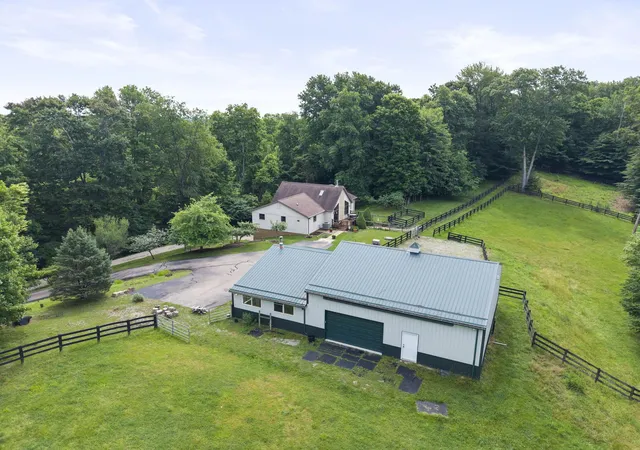 Photo 2 of Single family home for sale at 1825 Chickasaw Ln, Sugar Grove, OH 43155 | MLS# 226022635 | Listing updated on 2026-07-28