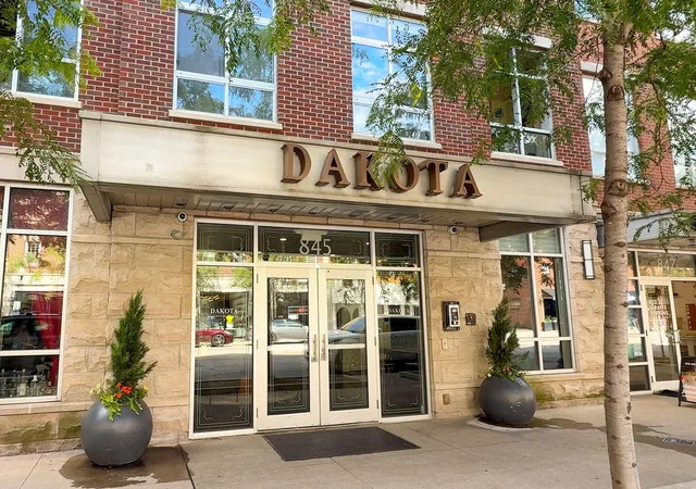 Photo 2 of Sale Pending at 845 N High St #203, Columbus, OH 43215 | MLS# 226022594 | Listing updated on 2026-07-18