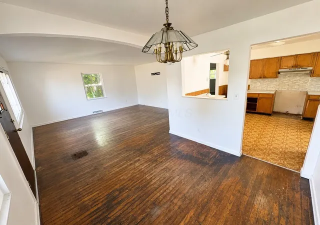 5th image of 3501 E Deshler Ave, Columbus, OH 43227 | MLS# 226022568