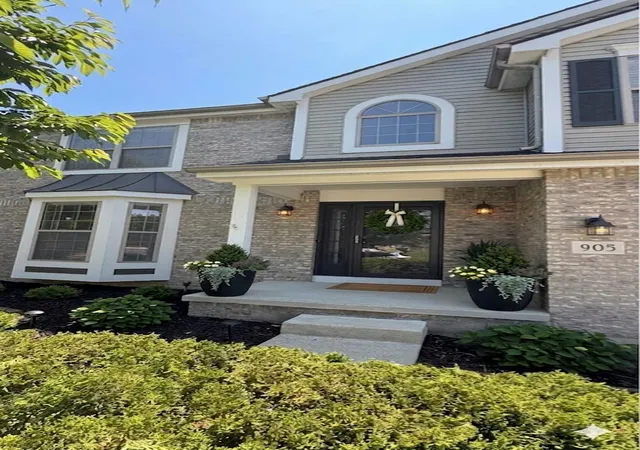 Photo 3 of Sale Pending at 905 Linkfield Dr, Columbus, OH 43085 | MLS# 226022606 | Listing updated on 2026-07-26