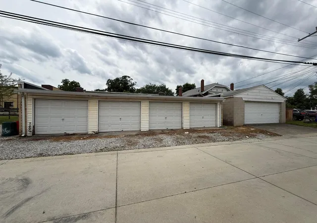 3rd image of 900 Northwest Blvd #900-906, Columbus, OH 43212 | MLS# 226024117