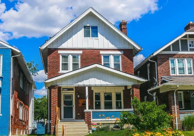 Photo 2 of Single family home for sale at 958 S Ohio Ave, Columbus, OH 43206 | MLS# 226022979 | Listing updated on 2026-08-24