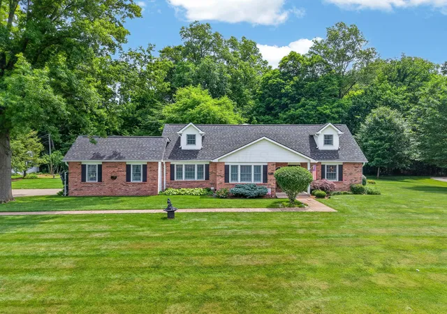 1st image of 18 Eastlake Rd, Reynoldsburg, OH 43068 | MLS# 226022809