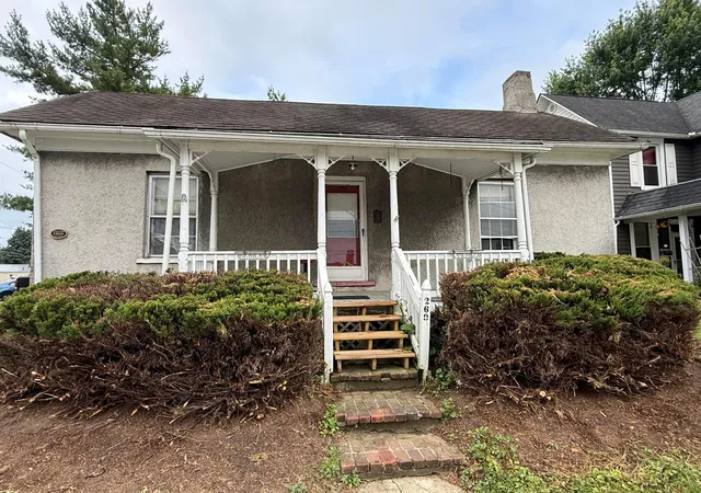 1st image of 269 W Main St, West Jefferson, OH 43162 | MLS# 226022640