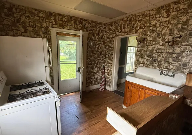 4th image of 269 W Main St, West Jefferson, OH 43162 | MLS# 226022640