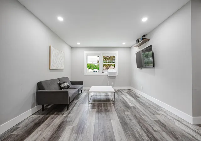 Photo 2 of Single family home for sale at 3107 Huntington Dr, Columbus, OH 43207 | MLS# 226023447 | Listing updated on 2026-07-29