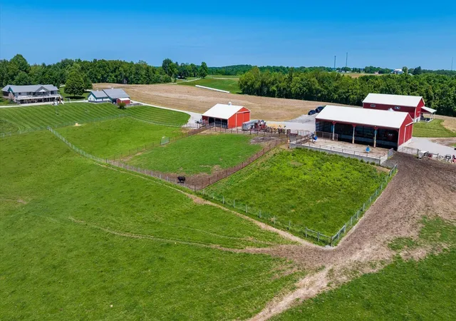 4th image of 0 Township Amish Ridge Rd, Somerset, OH 43783 | MLS# 226022679