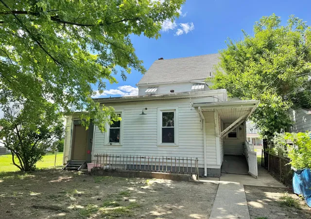Homes for sale in Washington Court House, OH | 411 E Market St, Washington Court House, OH 43160 | MLS# 226022714