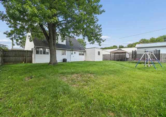 Homes for sale in Columbus, OH | 5021 Betsy Dr, Columbus, OH 43227 | MLS# 226022720