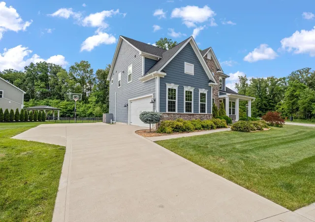 Homes for sale in Blacklick, OH | 8310 Woodland Creek Ct, Blacklick, OH 43004 | MLS# 226022831