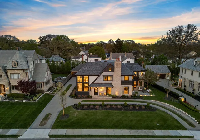 Homes for sale in Upper Arlington, OH | 2252 Club Rd, Upper Arlington, OH 43221 | MLS# 226023934