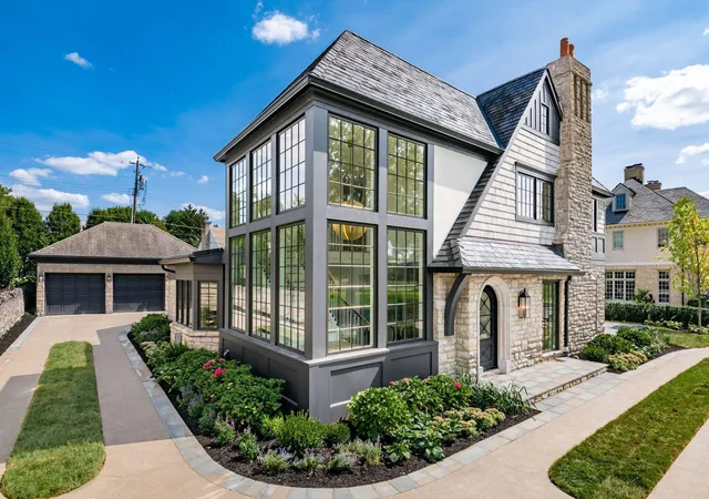 Homes for sale in Upper Arlington, OH | 2252 Club Rd, Upper Arlington, OH 43221 | MLS# 226023934