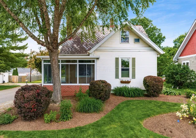image of 248 N High St, Canal Winchester, OH 43110 | MLS# 226022800