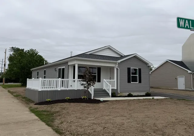 Homes for sale in Fostoria, OH | 1330 Walnut St, Fostoria, OH 44830 | MLS# 226022912