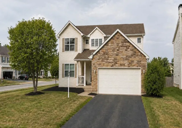 Homes for sale in Commercial Point, OH | 173 Butternut Pass, Commercial Point, OH 43116 | MLS# 226022817