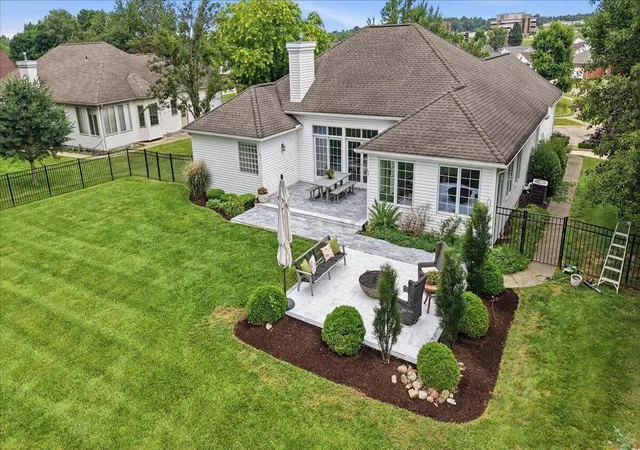 Photo 3 of Single family home for sale at 53 Woodlake Trl, Mount Vernon, OH 43050 | MLS# 226022926 | Listing updated on 2026-09-26
