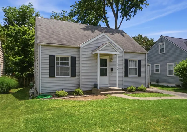 4th image of 1754 Kenny Rd, Columbus, OH 43212 | MLS# 226023037