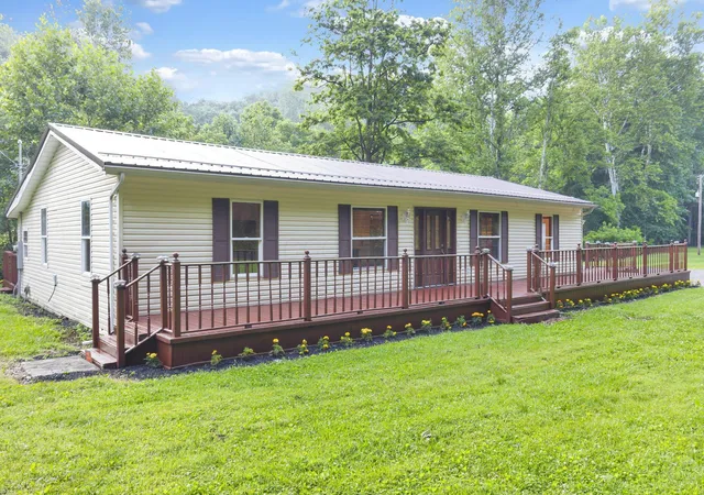 Homes for sale in South Bloomingville, OH | 22529 Conrad Rd, South Bloomingville, OH 43152 | MLS# 226022824