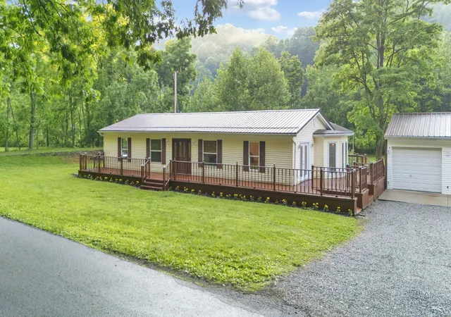 Homes for sale in South Bloomingville, OH | 22529 Conrad Rd, South Bloomingville, OH 43152 | MLS# 226022824