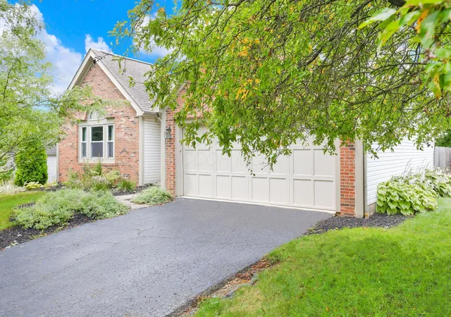 2nd image of 137 Clayburn Dr, Pataskala, OH 43062 | MLS# 226026143