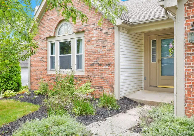 3rd image of 137 Clayburn Dr, Pataskala, OH 43062 | MLS# 226026143