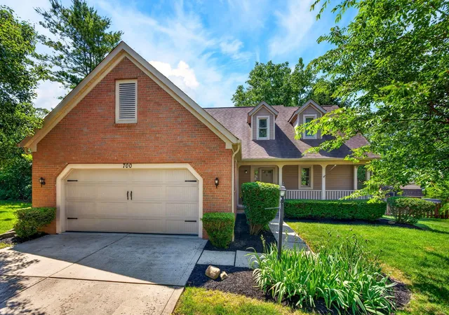 Homes for sale in Pickerington, OH | 700 Andrea Ln, Pickerington, OH 43147 | MLS# 226023491