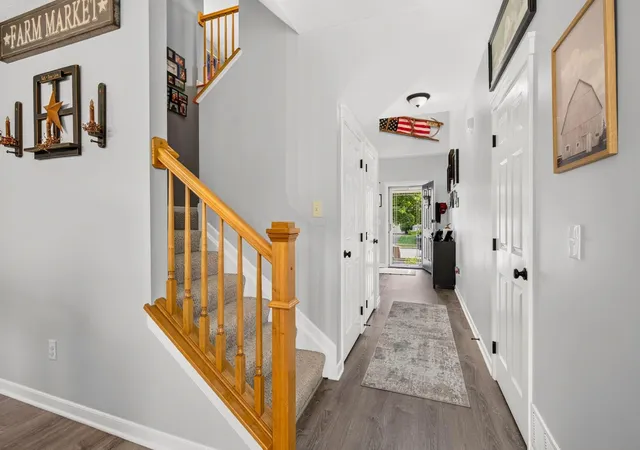 Photo 4 of Single family home for sale at 1432 Fergus Rd, Grove City, OH 43123 | MLS# 226023845 | Listing updated on 2026-09-07