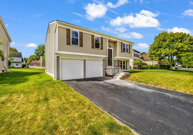Homes for sale in Hilliard, OH | 5869 Nike Dr, Hilliard, OH 43026 | MLS# 226023461